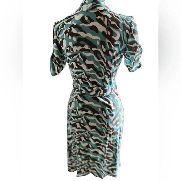 Diane Von Furstenberg Camo Print Wrap Dress - Picture 4 of 10